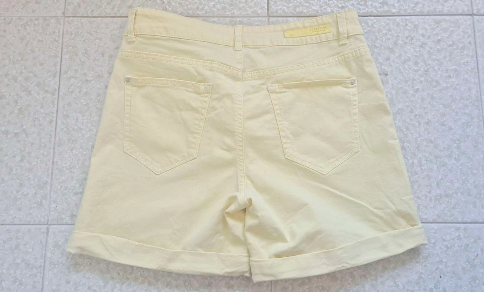 Lichte gele Cortefiel shorts 38 – photo 5